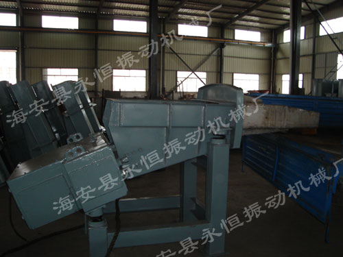 無錫熱處理廠專用鍋爐送料GZ耐熱座式電磁振動給料機